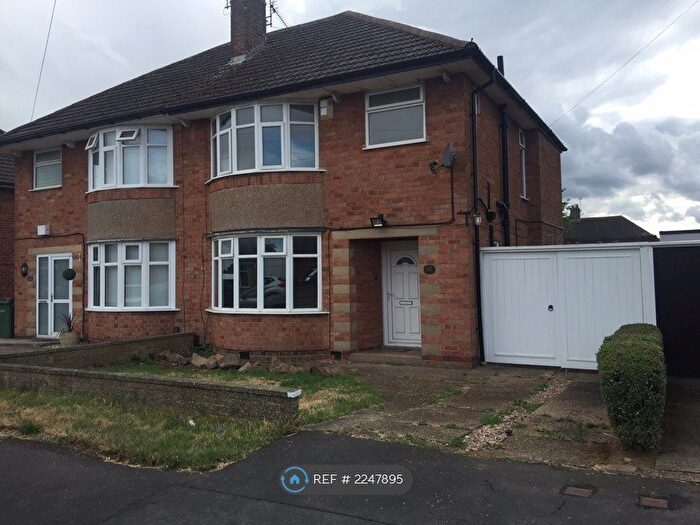 3 Bedroom Semi-Detached House To Rent In Primrose Hill, Leicester, LE2