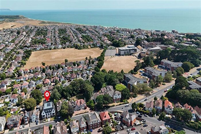 2 Bedroom Flat For Sale In Southbourne, BH6
