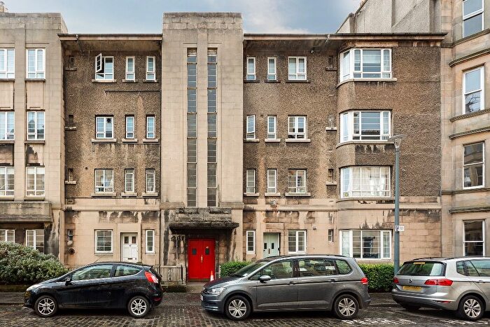 3 Bedroom Flat To Rent In Bruntsfield Gardens, Bruntsfield, Edinburgh, EH10