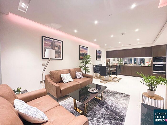 2 Bedroom Flat To Rent In Sugar Quay, Water Lane, London, EC3R