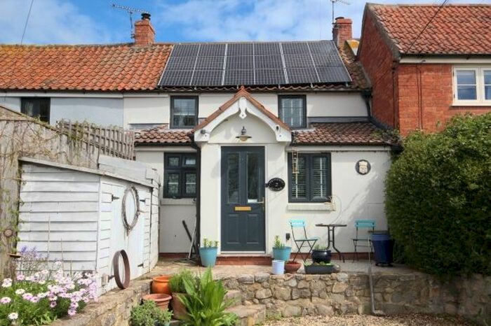 2 Bedroom Cottage For Sale In Ward Lane, Chedzoy, Bridgwater, TA7