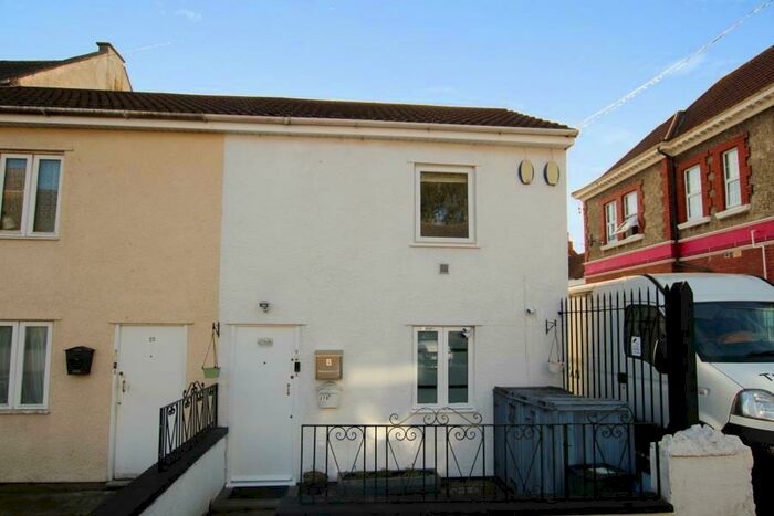 1 Bedroom Ground Flat To Rent In Pembroke Road - Shirehampton, BS11