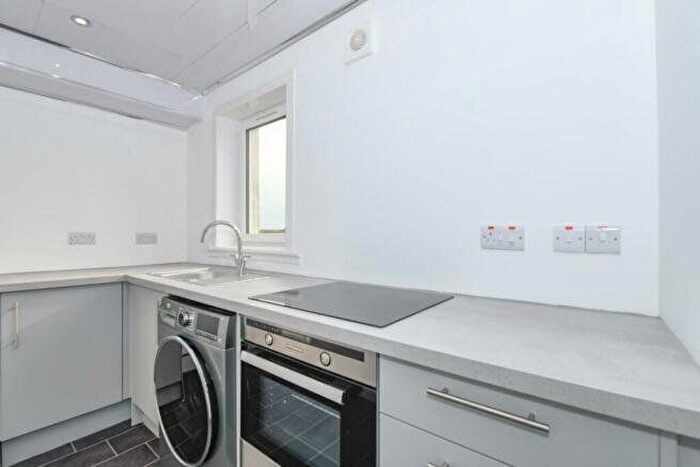 1 Bedroom Flat To Rent In Douglas Drive, East Kilbride, Glasgow, South Lanarkshire, G75