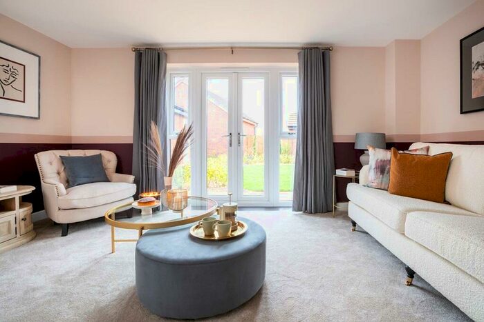 4 Bedroom Detached House For Sale In Clipstone Park, Leighton Buzzard, LU7