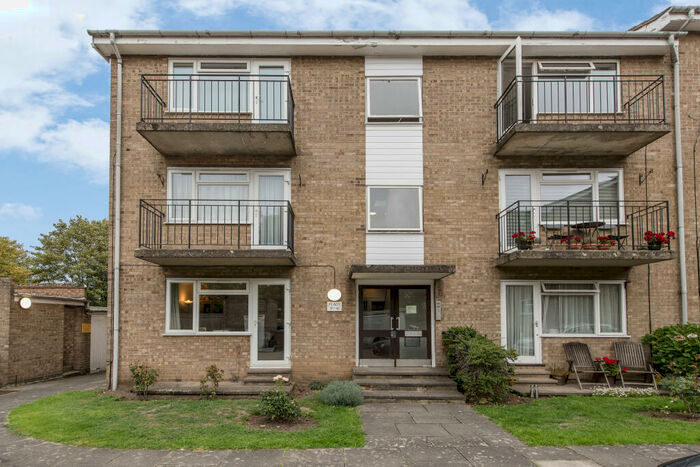 1 Bedroom Apartment To Rent In Lockesley Square, Lovelace Gardens, Surbiton, Surrey, KT6