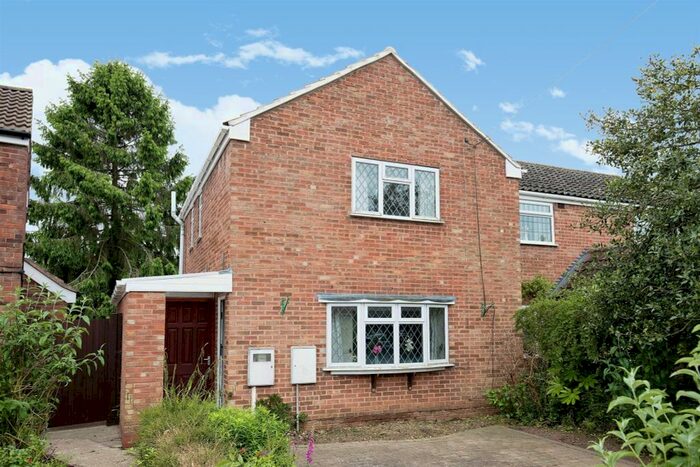 2 Bedroom Semi-Detached House For Sale In Sandy Way, Barford, Warwick, CV35
