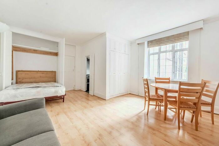 Studio To Rent In Chelsea Manor Street, Chelsea, London, SW3