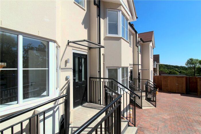 1 Bedroom Flat To Rent In Rosewood Avenue, Greenford, UB6