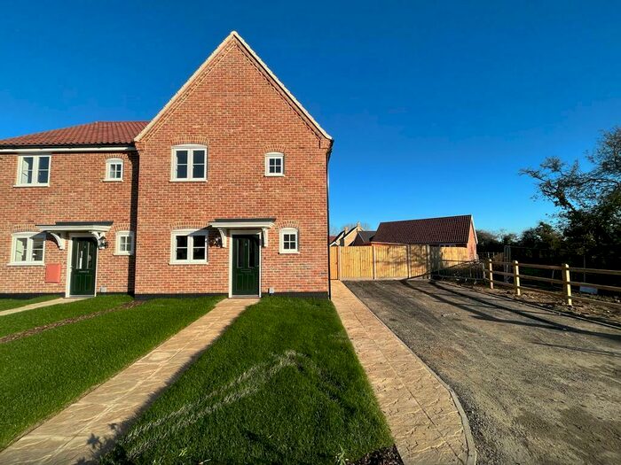 3 Bedroom Semi-Detached House For Sale In Wyvill Gardens, Laxfield, Woodbridge, IP13