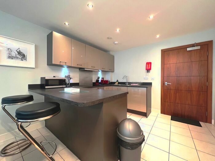 Studio To Rent In The Ring, Bracknell, RG12