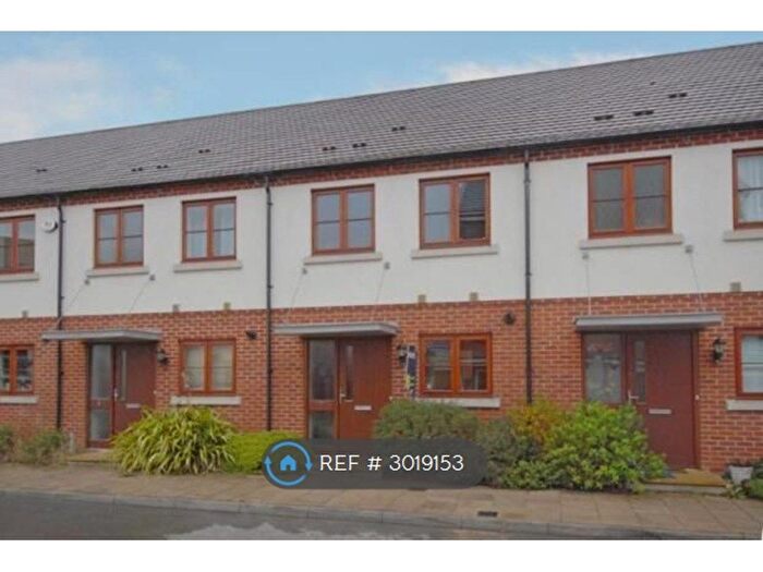 2 Bedroom Terraced House To Rent In The Spinney, Basingstoke, RG24