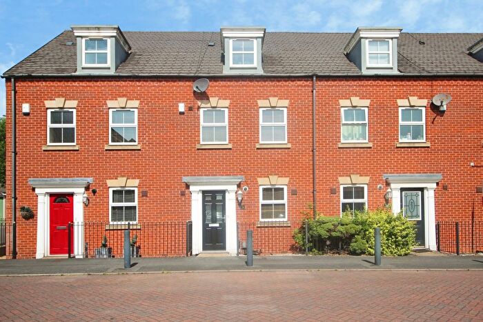 3 Bedroom Terraced House For Sale In Hawthorn Square, East Ardsley, Wakefield, West Yorkshire, WF3