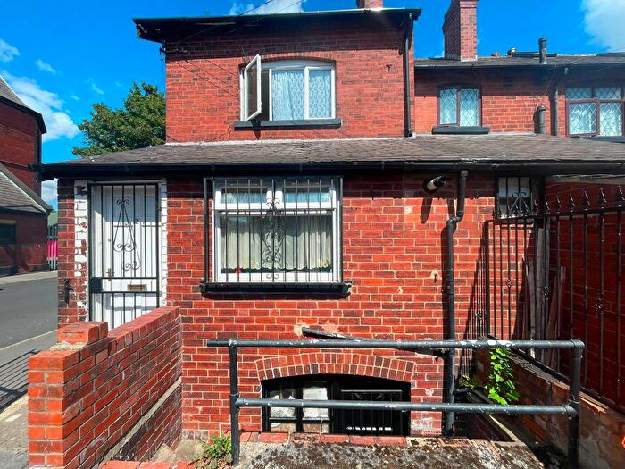 1 Bedroom Flat To Rent In Cross Flatts Row, Leeds, LS11