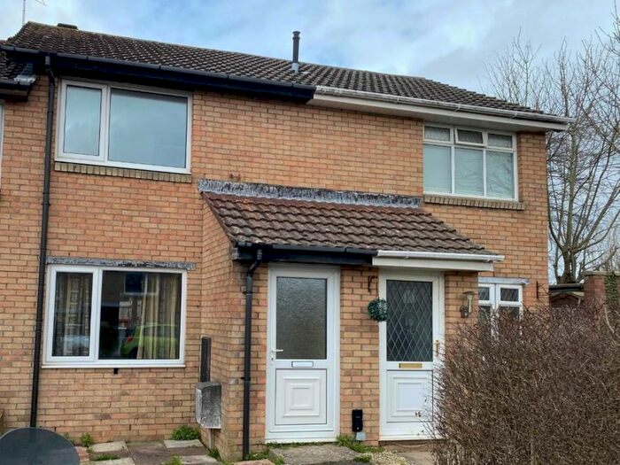 2 Bedroom Property To Rent In Murlande Way, Rhoose, Vale Of Glamorgan, CF62