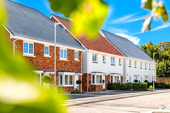 3 Bedroom Semi-Detached House For Sale In The Brook, Deal, CT14