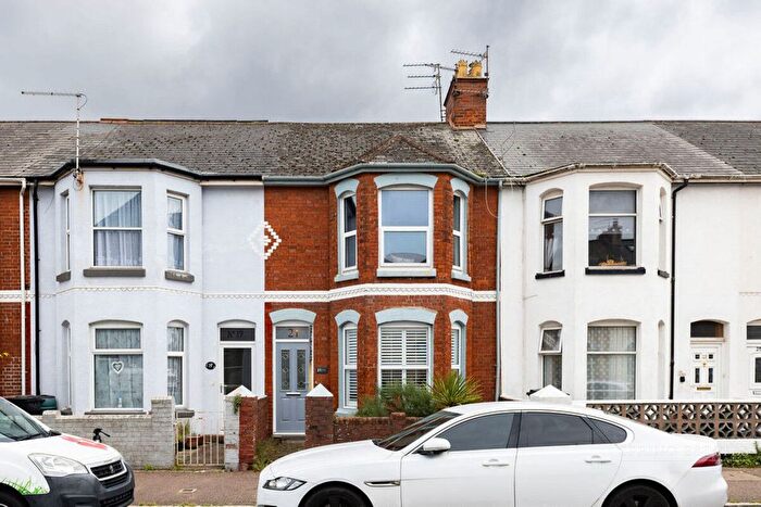 2 Bedroom Flat For Sale In St Andrews Road, Exmouth, EX8
