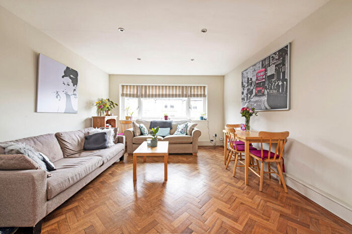 3 Bedroom Apartment To Rent In Nightingale Lane, SW12