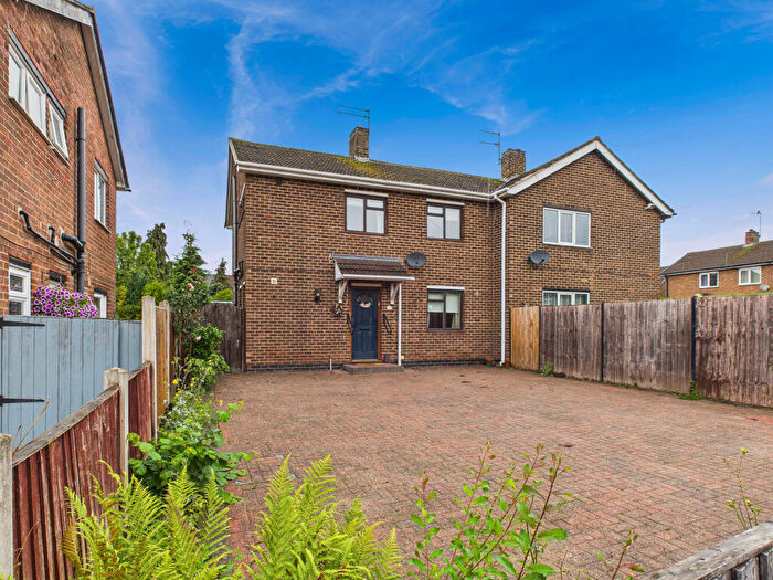 3 Bedroom Semi-Detached House For Sale In Lenton Avenue, Chaddesden, DE21