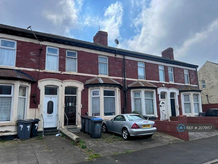 1 Bedroom Flat To Rent In Clevedon Road, Blackpool, FY1