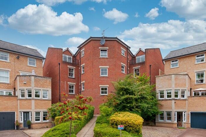 3 Bedroom Apartment To Rent In Marston Ferry Road, Oxford, OX2