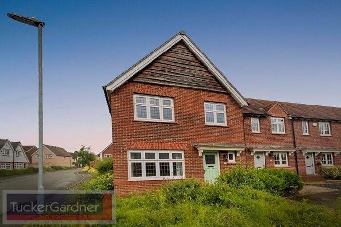 3 Bedroom Property To Rent In Wymund Way, Cambridge, CB22