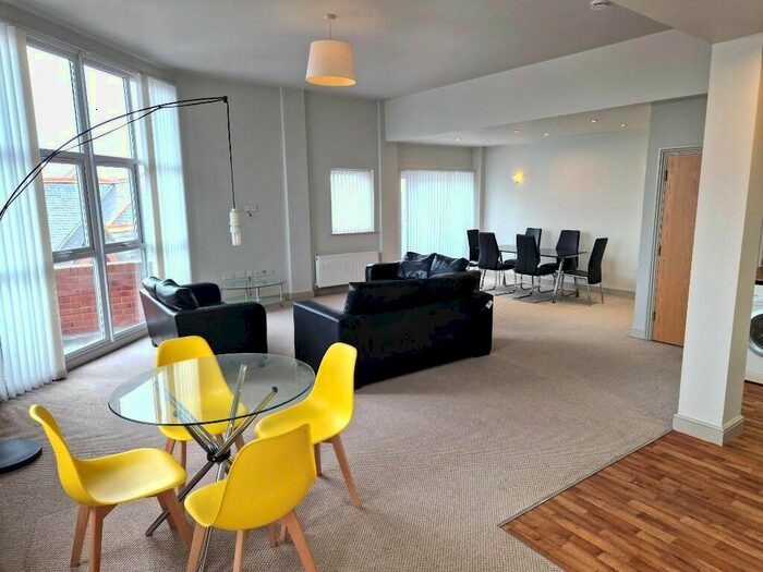 2 Bedroom Flat To Rent In Winmarleigh Street, Warrington, WA1