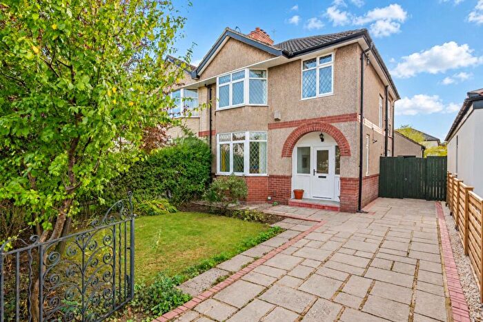 3 Bedroom Semi Detached House For Sale In Yewdale Road, Harrogate, HG2