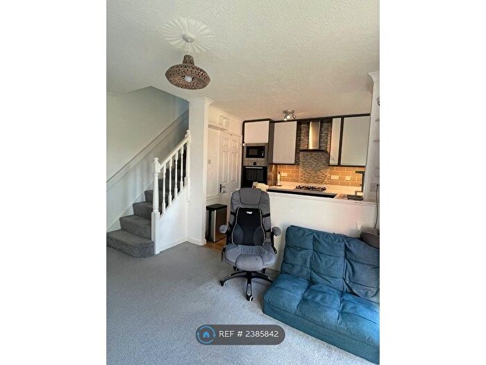 1 Bedroom Semi-Detached House To Rent In Cambridge Road, West Molesey, KT8