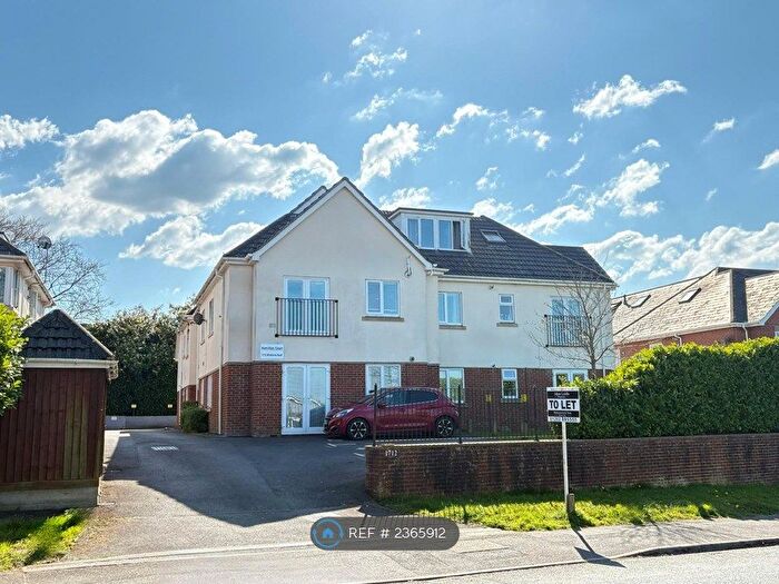 1 Bedroom Flat To Rent In Wimborne Road, Bournemouth, BH11