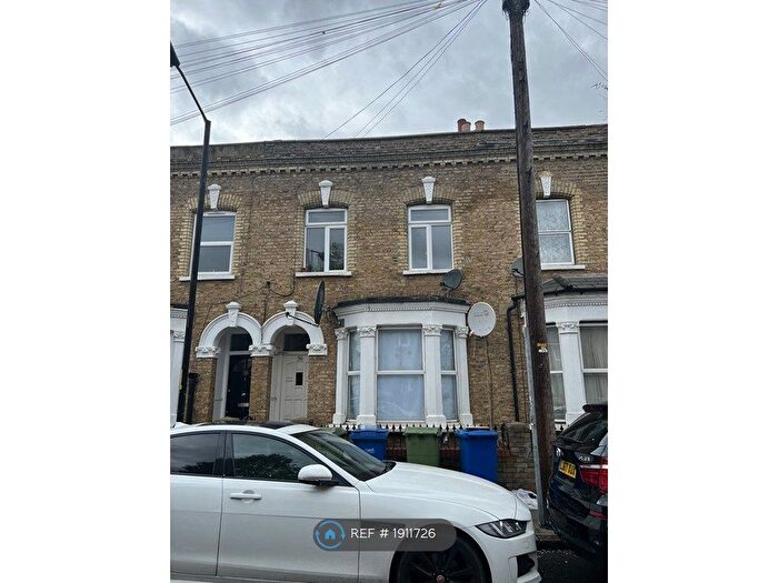 1 Bedroom Flat To Rent In Marmont Road, London, SE15