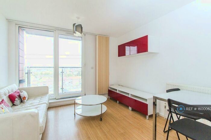 2 Bedroom Flat To Rent In The Oxygen, London, E16