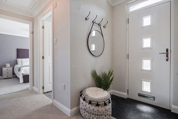 2 Bedroom Park Home For Sale In Beechfield Park, Hook Lane, Aldingbourne, Chichester, PO20