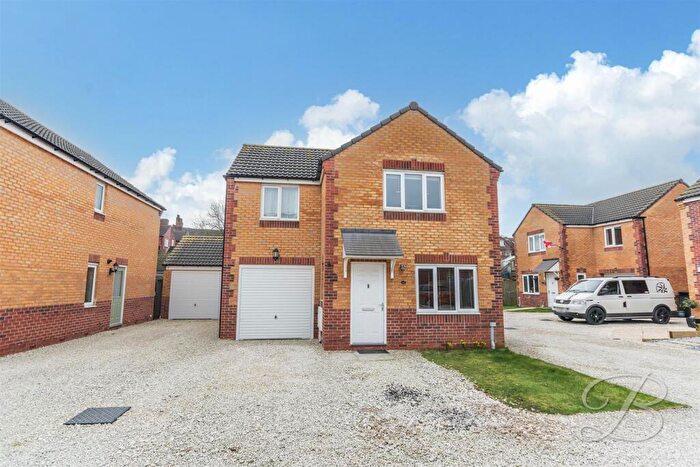 3 Bedroom Detached House For Sale In Primrose Way, Langwith Junction, Mansfield, NG20