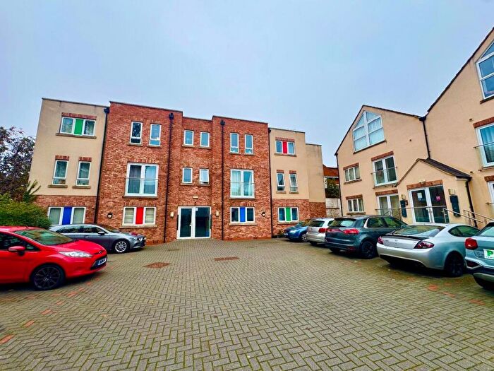 2 Bedroom Apartment For Sale In St. Edmunds Court, St. Edmunds Road, Abington, Northampton, NN1
