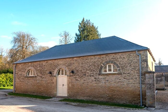 2 Bedroom Detached House To Rent In Barnsley Park, Barnsley, GL7