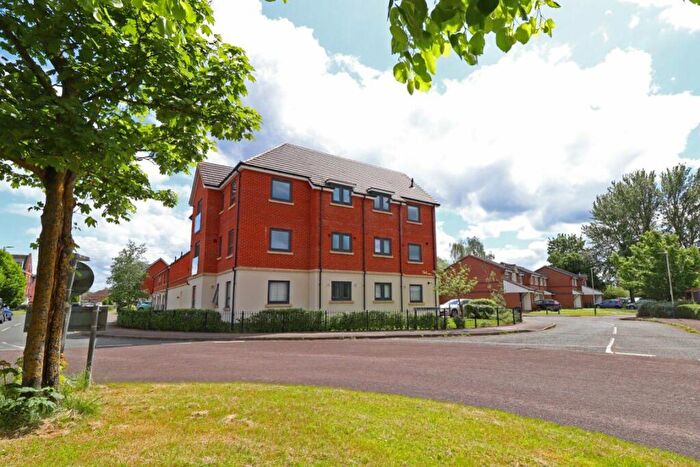 2 Bedroom Flat To Rent In Swift Court, Pilgrove Way, GL51