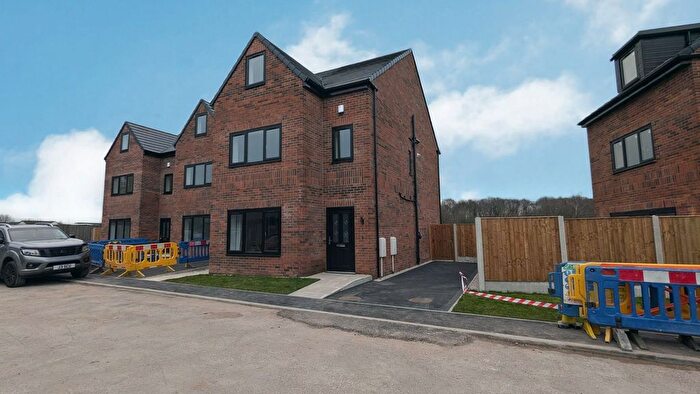 4 Bedroom Detached House For Sale In Heybrook Close, Wigan, Greater Manchester, WN2