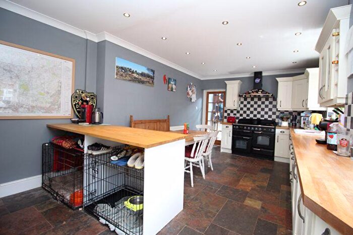 4 Bedroom Semi-Detached House For Sale In Heath Road, Soberton, SO32