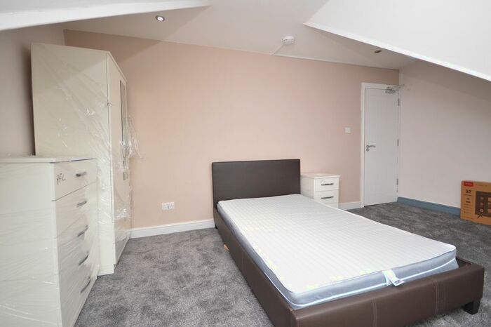 1 Bedroom Property To Rent In St. Peters Avenue, Kettering, NN16