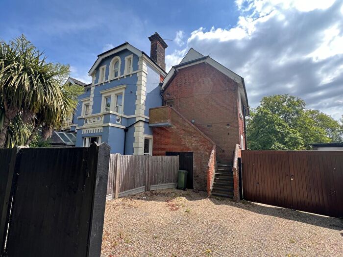 2 Bedroom Apartment To Rent In Park House, Cornsland, Brentwood, CM14