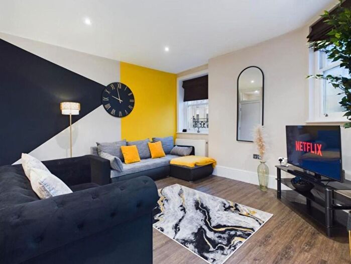 1 Bedroom Flat To Rent In West Street, Brighton, BN1