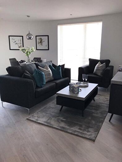 2 Bedroom Flat To Rent In Crayford Road, Dartford, DA1