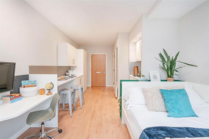 Studio To Rent In Brougham Hayes, Bath, BA2