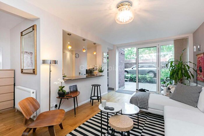 2 Bedroom Apartment To Rent In Haverstock Hill, Belsize Park, NW3