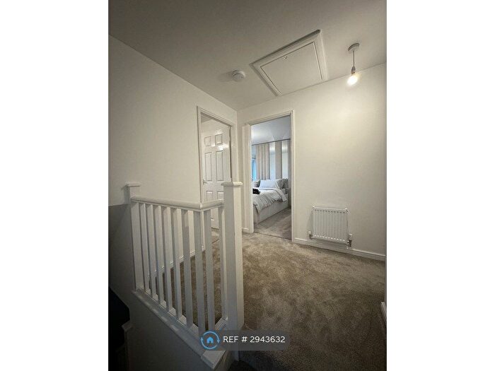 2 Bedroom Detached House To Rent In Lowry Way, Rochdale, OL11