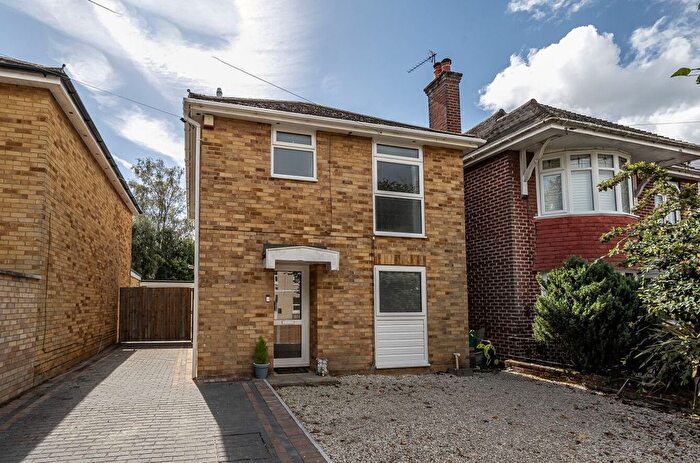 3 Bedroom Detached House For Sale In Obelisk Road, Woolston, Southampton, SO19