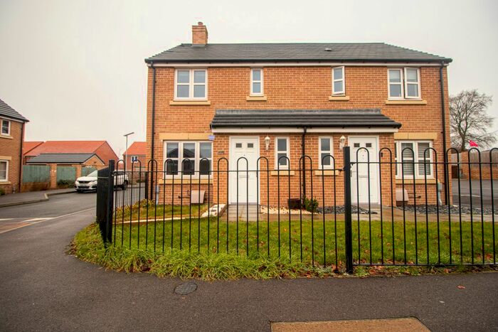 3 Bedroom Semi-Detached House To Rent In Halter Way, Andover, SP11