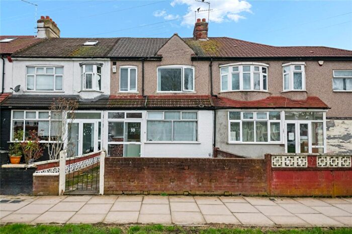 3 Bedroom Terraced House For Sale In Downshill Way, Tottenham, London, N17