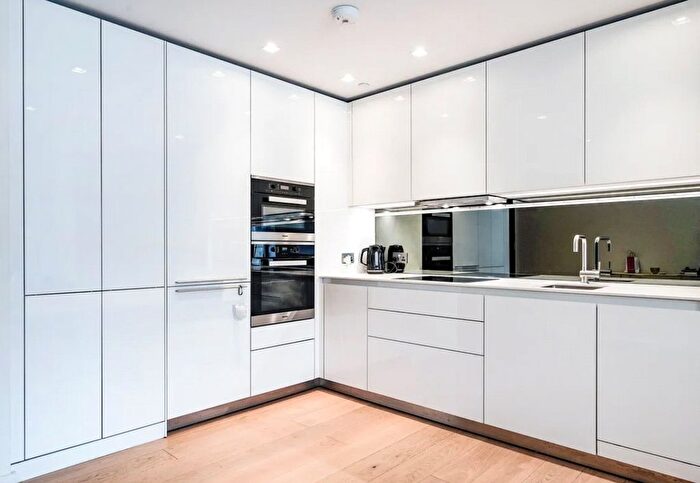 1 Bedroom Flat For Sale In Lille Square, Chelsea Village, Chelsea Village, SW6