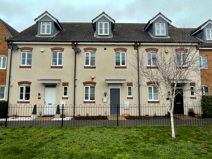 3 Bedroom Terraced House To Rent In Wingfield Drive, Orsett, RM16